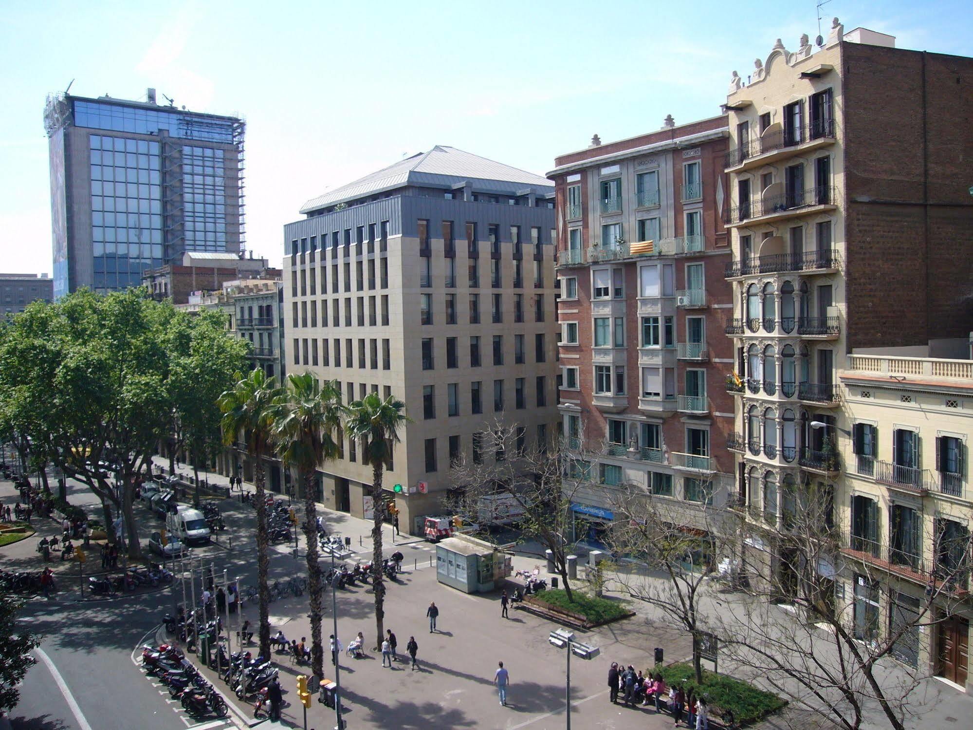 Numa Barcelona Brio Aparthotel Exterior photo